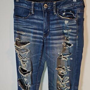 American Eagle Super Stretch Size 6 Distressed Style Jeggings